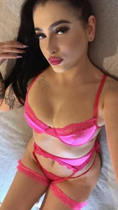 TracyCarys: Public ( 5 фото)