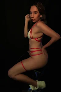 Trick or kiss… your choice. de solpeich  6 Imagens