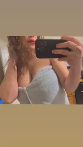 Veronica16 Public Pic 2