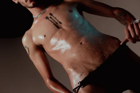 Wet Body de Martin_Evan  2 Imagens
