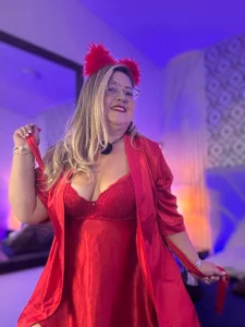 MartinaDoll_Brm kullanıcısının Red Lingerie ♥️ albümü -  3 fotoğraf