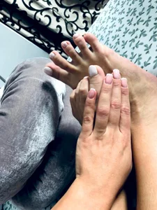 KrisKkiki Who say TOES,FEET? ALL PACKET??💥💥🤩 Poză 5