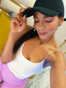 HannaPetit: Casua day, waiting for your incredible company👀 ( фото)