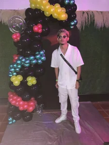 YOUNG_BOYS_HELL Public Poză 5