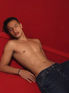 ethanblakee hot latin boy Foto 2