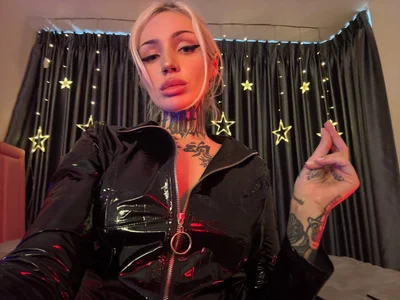 necroblonde's photo