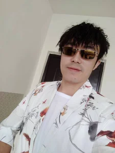 Mature-woman-and-boyPublic图片