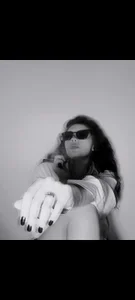 Brendaajames: Black and white ( фото)