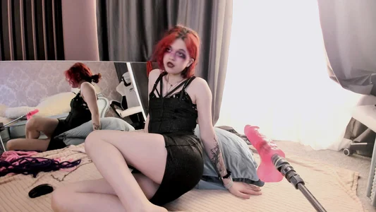 NoelleGothicShadow ME AND MY MACHINE Pic 5