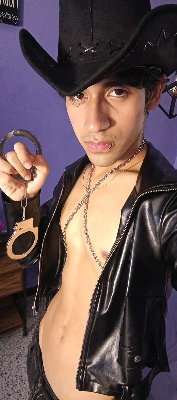 _ArchieBlu_ immagine di tendenza 8379