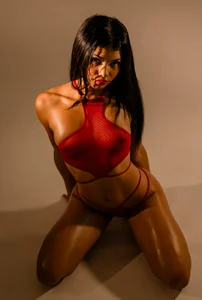PrincesRosie im on ur mind and u cant hidde that 🥵😈 Pic