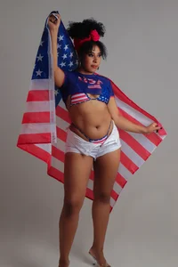 EmmilyBrant "July 4th" صورة واحدة|EmmilyBrant "July 4th" صورتان|EmmilyBrant "July 4th"  2 صور|EmmilyBrant "July 4th"  2 صورة