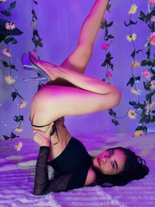 Jasmin_Skinny Let's enjoy 🔥💋 Immagine  9