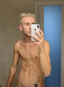 Vuitton Public Pic 4