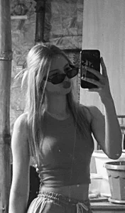 EleneColeson Public Pic 4