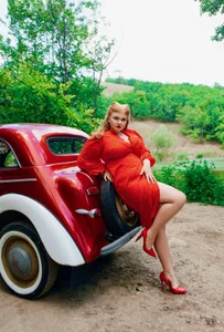 Arietta_Heart: Shall I take you for a ride in my car? ( фото)