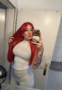 MrsRedFoxy Daily 💋😎 Pic 4