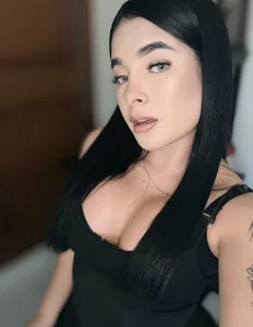 Amy_ruizz I'm not just a pretty face... I'm also malicious 😏😈 Immagine  3