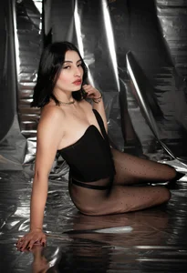 ZaraGoldのHottie 😊の枚の写真