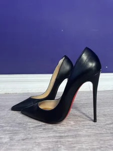 Tasha_Allas Louboutin Bilde 3