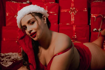 Tayler_Kim Christmas🎄 Hình