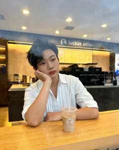 AOA-boy Public Billede