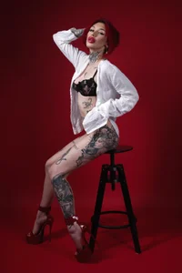 CassyFoxyy ❤ White & Red Fusion 🤍 Immagine  2