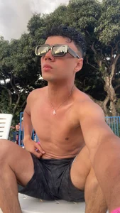 Sebastian-Dash Public Poză