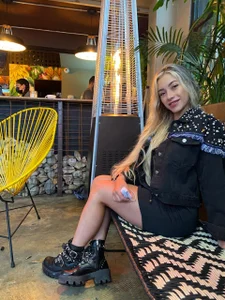 AnnaQuinn Come Get Me Pic 5