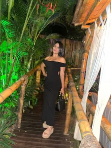 ada_lee1 Shall we have dinner together? Bilde 4