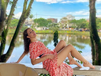 intime_zone Hug a tree, feel its energy and connect with life Pic 2