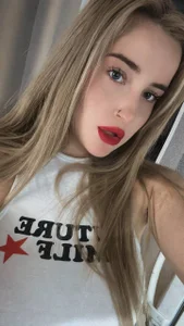 just me <3