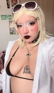 Noisy_doll sexy and fabulous ⊹₊˚‧︵‿₊୨ᰔ୧₊‿︵‧˚₊⊹ зображе ння