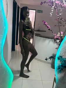 bonieklent chill day of photos Pic 5