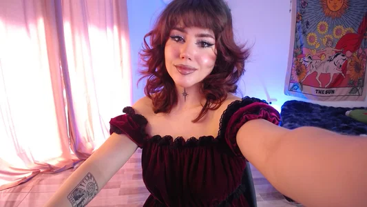 AlexaWarren_ neww Foto