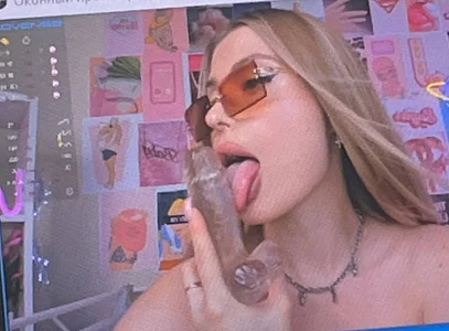 Sweet__Milly A little more of me Bilde 7