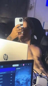 Public de AngelLatinBoy  8 Imagens