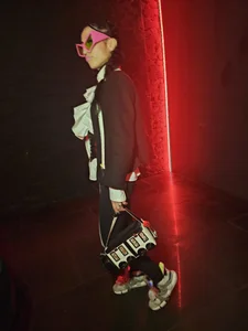 Mona_daAbout me 2图片 2