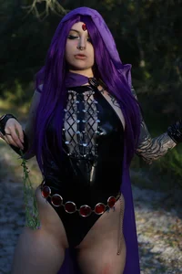 Naughty Raven de w_horrorz  5 Imagens