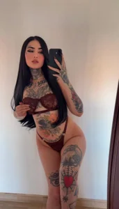 Marilyn_black2のLook at me♡の枚の写真