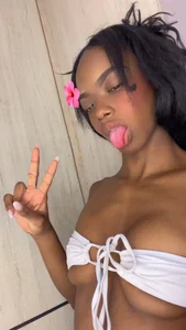 Riri_Blonde10 🤎😈 Pic 3