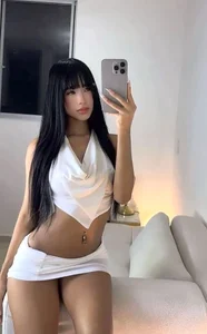 Auroraa_x1 IVORY Pic 4