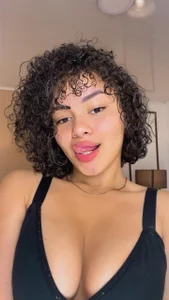 Babyy_curly sexy Gambar