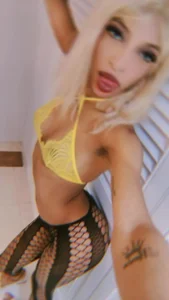 AprillRoss 🍑🥛 Pic