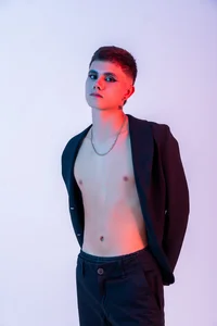 1 od DustinLevine  2 snímek