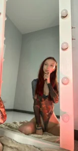 Daria_J Imperfectly Perfect Foto