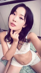 GertrudeJohnson kullanıcısının sexy hot girl albümü -  4 fotoğraf