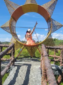 ArianaRosee_ Sins of Love  2টি ছবি