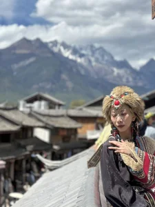 MoonVelour999の雪山之下の枚の写真