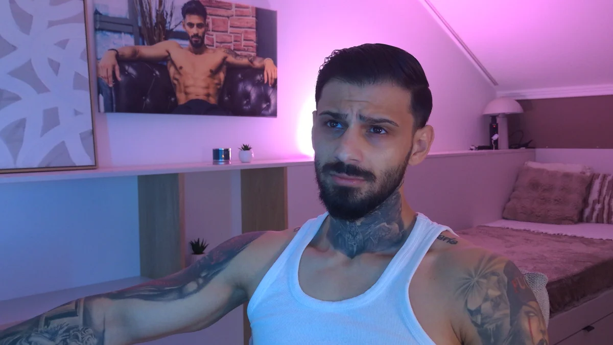 Трендове зображення  2218 TristanGrey